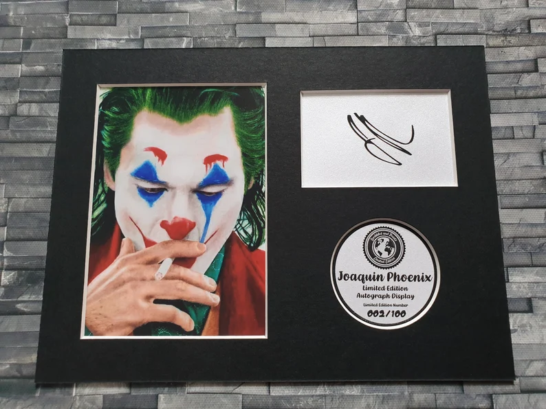 Joaquin Phoenix Signed Autograph Display - The Joker