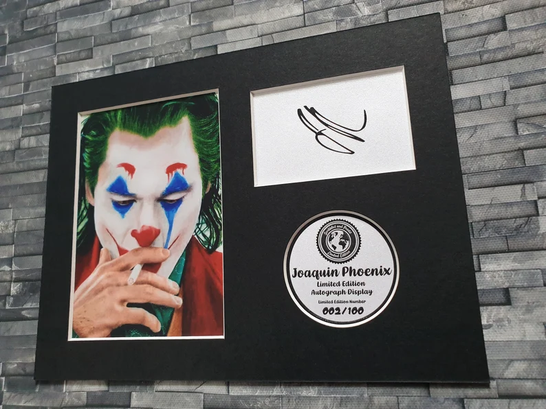 Joaquin Phoenix Signed Autograph Display - The Joker